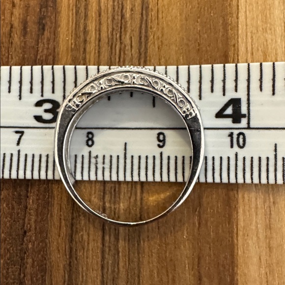 14k White Gold with Diamonds and Tsavorite Garnet. - Picture 3 of 4